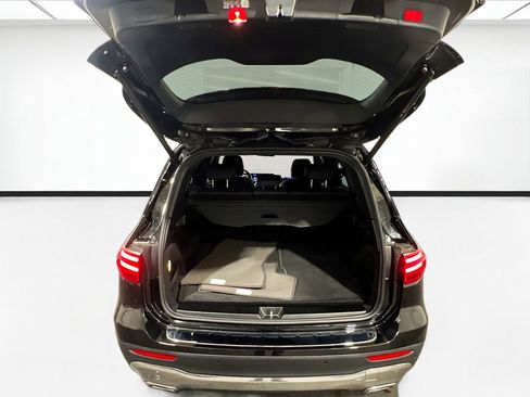 Used 2024 Mercedes-Benz GLB 250 image 17