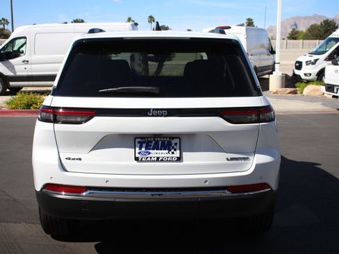 Used 2023 Jeep Grand Cherokee Limited AWD/4WD image 7