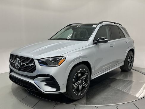 New 2026 Mercedes-Benz GLE 450e 4MATIC image 3