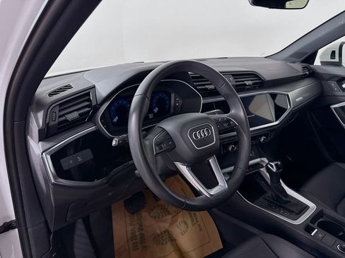 Used 2025 Audi Q3 2.0T Premium AWD/4WD image 9