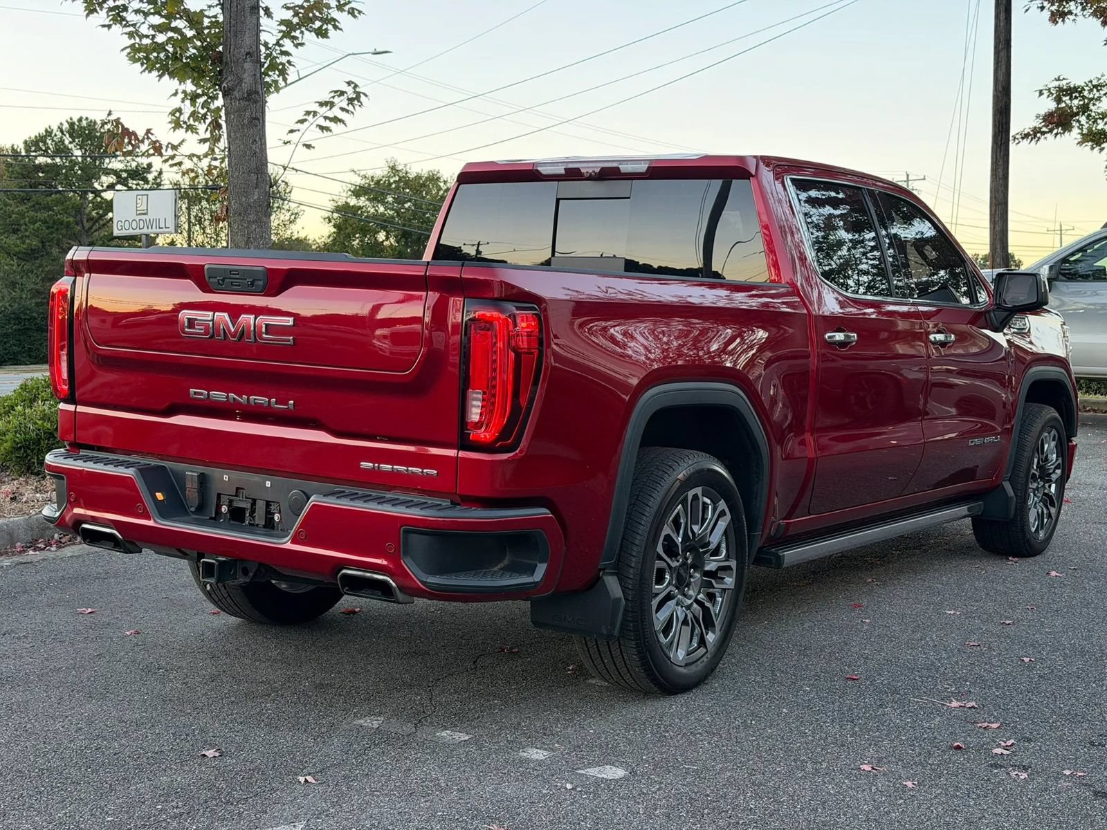 Used 2021 GMC Sierra 1500 Denali w/ Denali Ultimate Package AWD/4WD image 10