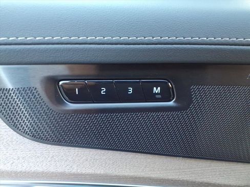 New 2026 Volvo XC90 B6 Plus w/ Protection Package Premier image 13