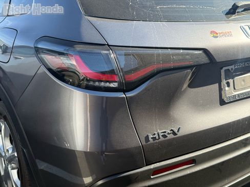 Used 2024 Honda HR-V LX image 10