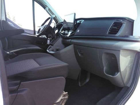 Used 2023 Ford Transit 350 XLT image 7