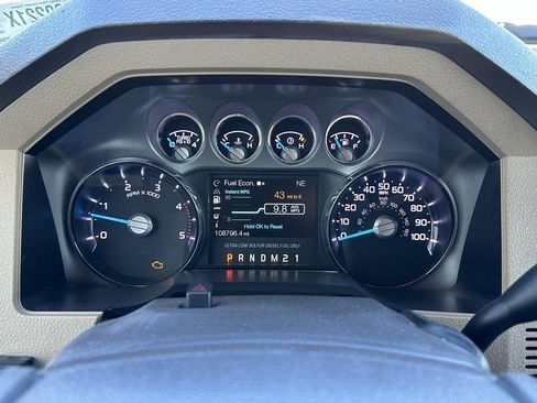 Used 2011 Ford F250 Lariat image 25
