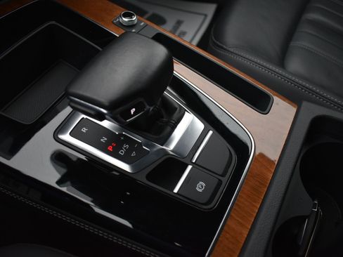 Used 2023 Audi Q5 2.0T Premium Plus AWD/4WD image 31