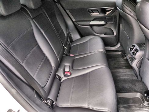 Certified 2025 Mercedes-Benz GLC 300 4MATIC image 21