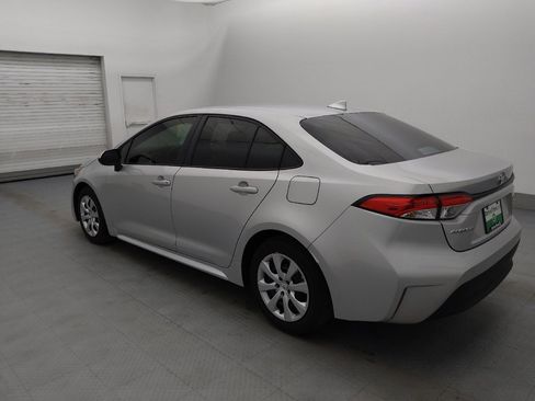 Used 2025 Toyota Corolla LE image 3
