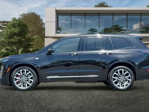 Certified 2025 Cadillac XT6 Sport w/ Platinum Package AWD/4WD image 7