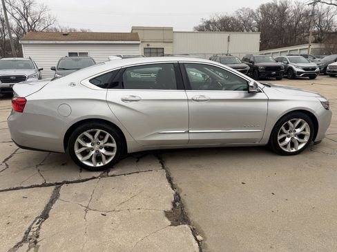 Used 2017 Chevrolet Impala Premier w/ Enhanced Convenience Package image 7