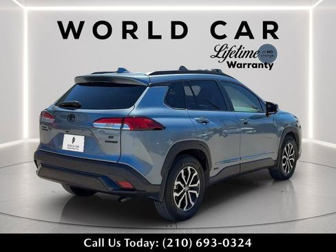 Used 2024 Toyota Corolla Cross AWD Hybrid image 7