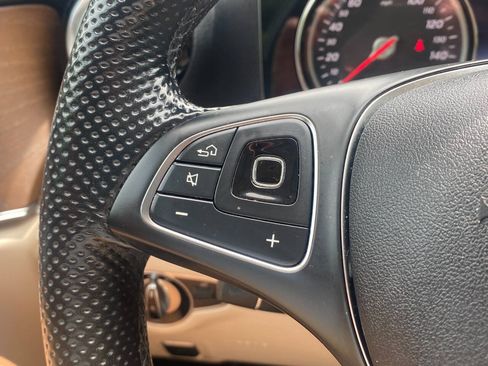 Used 2018 Mercedes-Benz E 300 image 25