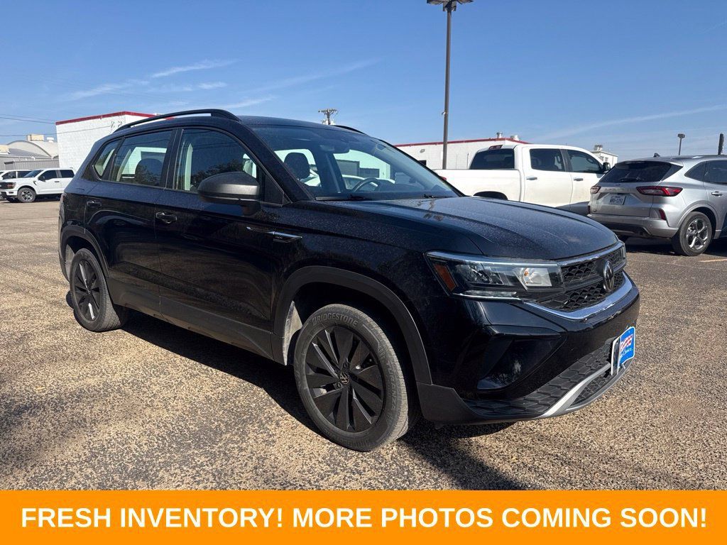 Used 2023 Volkswagen Taos S FWD image 1