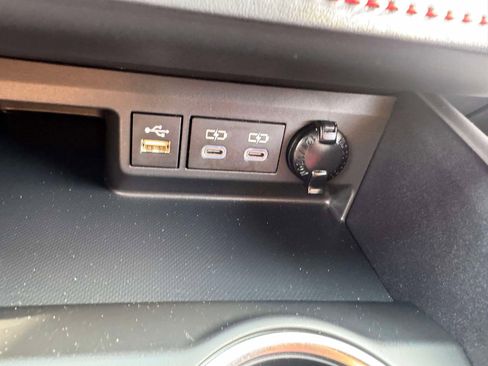 Used 2023 Toyota Highlander XSE image 30