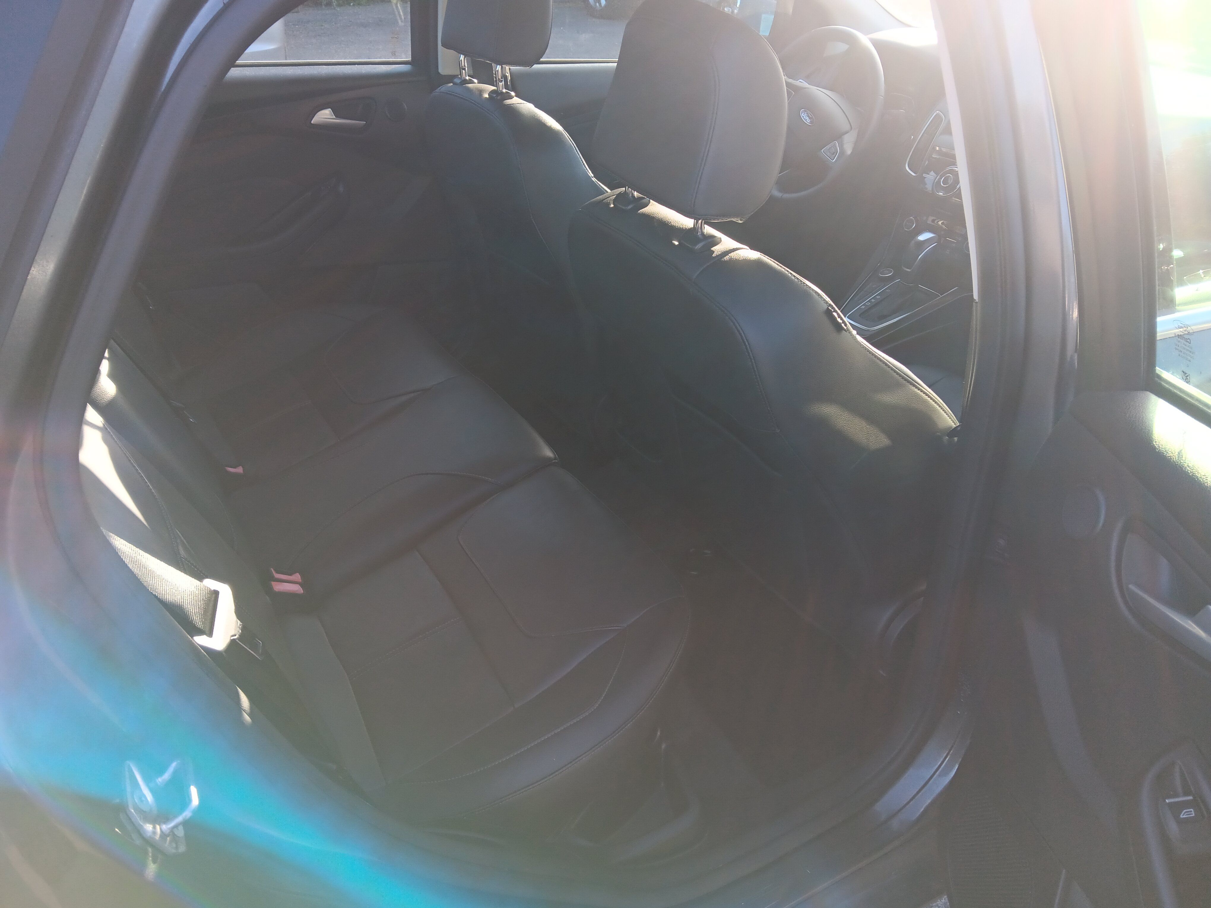 Used 2015 Ford Focus Titanium w/ Titanium Cold Weather Package FWD image 10
