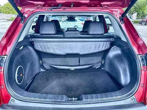 Used 2023 Toyota Corolla Cross XLE w/ Convenience Package FWD image 25