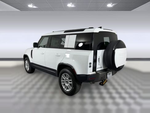 Used 2026 Land Rover Defender 110 S AWD/4WD image 3