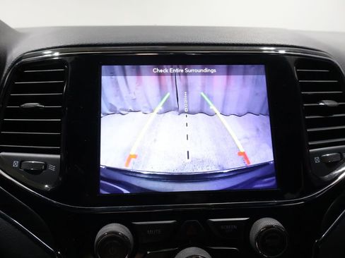 Used 2019 Jeep Grand Cherokee Limited image 29