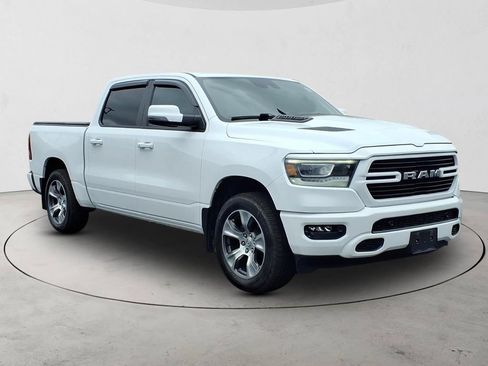 Used 2023 RAM 1500 Laramie AWD/4WD image 3