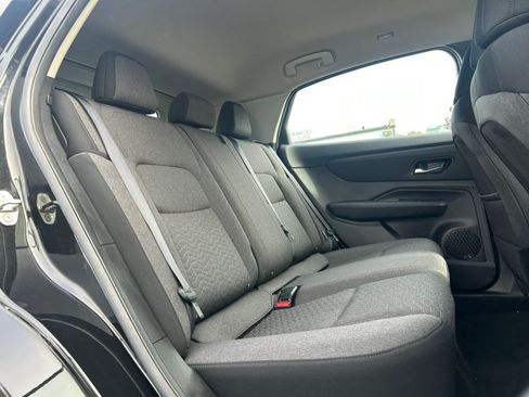 Used 2024 Nissan Ariya FWD image 42