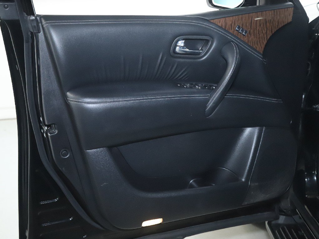 Used 2019 Nissan Armada Platinum w/ Cargo Package AWD/4WD image 17
