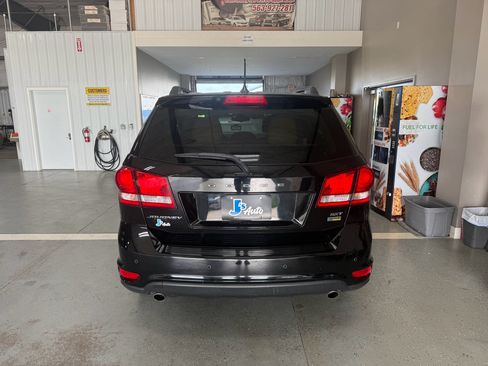 Used 2015 Dodge Journey SXT w/ Flexible Seating Group FWD image 6
