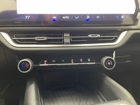 New 2026 Chevrolet Equinox EV LT image 6