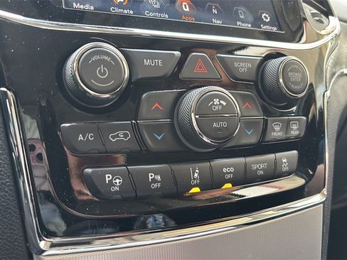 Used 2020 Jeep Grand Cherokee Summit image 29