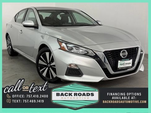 Used 2021 Nissan Altima 2.5 SV FWD image 1
