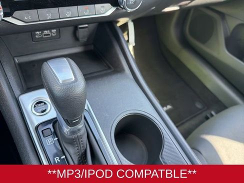 Used 2025 Nissan Altima 2.5 SV image 14