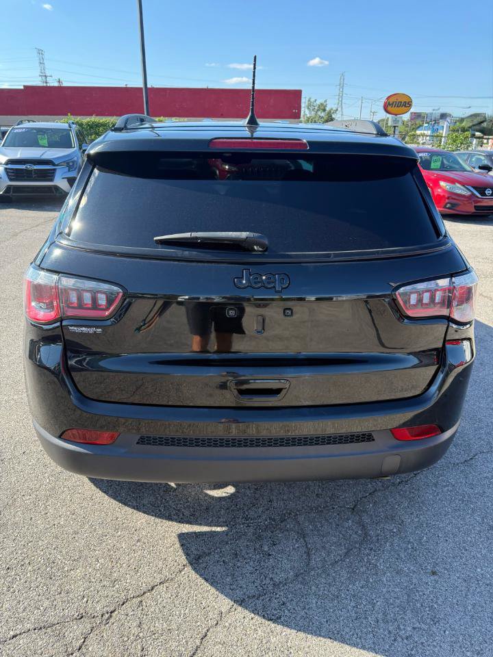 Used 2020 Jeep Compass Latitude FWD image 11