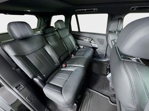 New 2026 Land Rover Range Rover Long Wheelbase SE AWD/4WD image 29