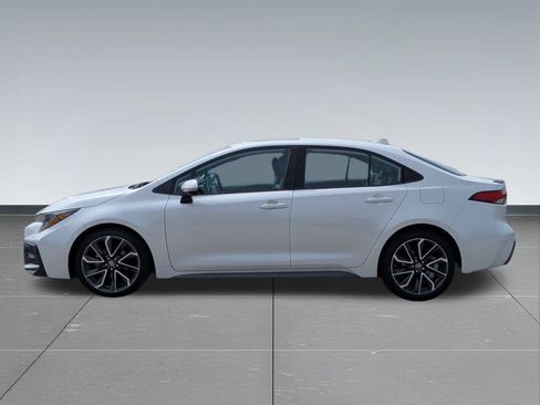 Used 2020 Toyota Corolla XSE FWD image 2