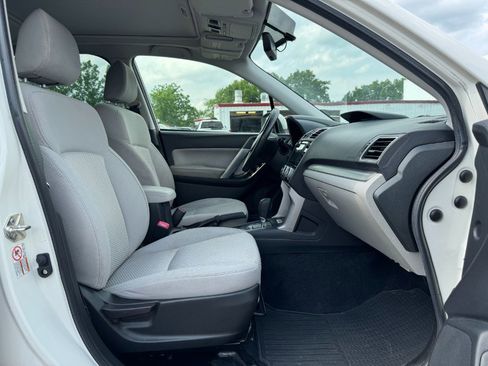 Used 2018 Subaru Forester 2.5i Premium w/ All-Weather Package AWD/4WD image 19