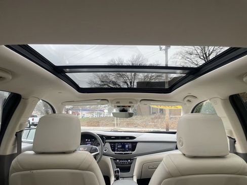 Used 2020 Cadillac XT5 Premium Luxury image 46