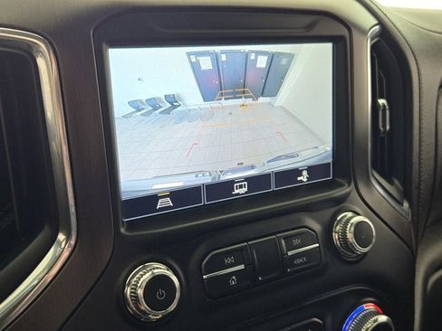 Used 2022 GMC Sierra 1500 AT4 image 24