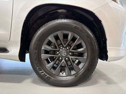 Used 2023 Lexus GX 460 Premium w/ Premium Package AWD/4WD image 36