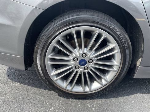 Used 2014 Ford Fusion SE w/ Equipment Group 202A FWD image 35