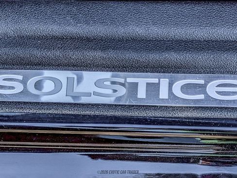 Used 2009 Pontiac Solstice GXP w/ Premium Package RWD image 32