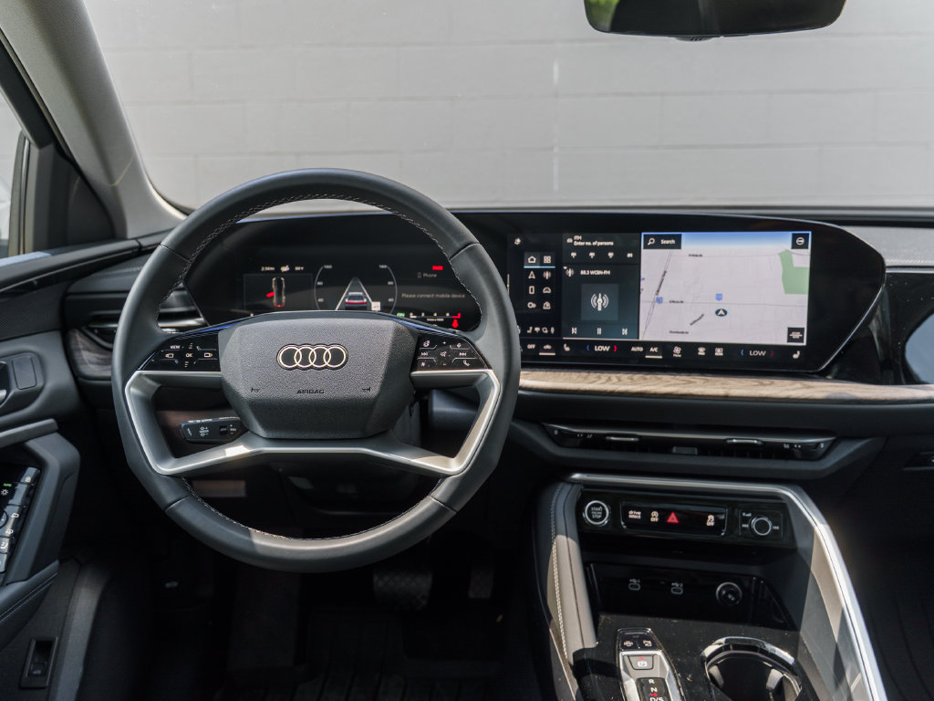 Certified 2025 Audi Q5 Premium w/ Convenience Package AWD/4WD image 23