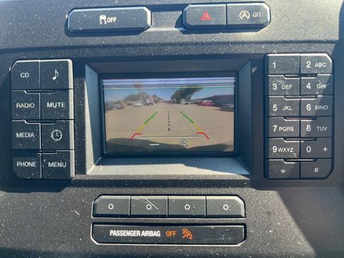 Used 2017 Ford F150 XLT w/ Trailer Tow Package image 16