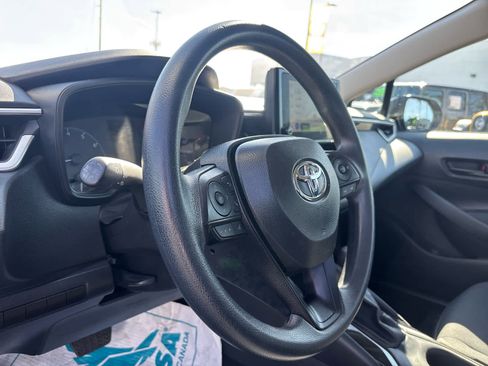 Used 2025 Toyota Corolla LE image 16
