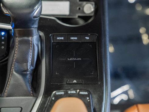 Used 2019 Lexus UX 200 w/ Premium Package FWD image 24