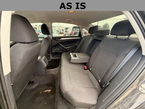 Used 2015 Volkswagen Passat 1.8T S FWD image 9