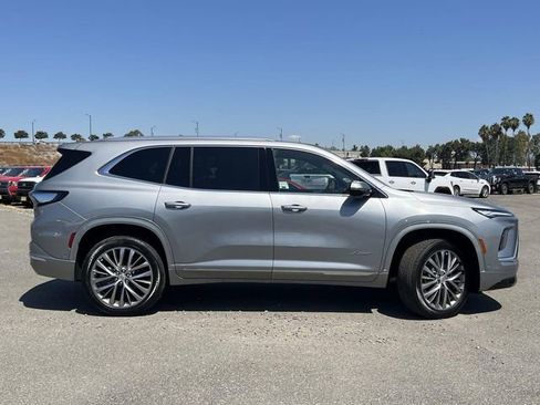 New 2026 Buick Enclave Avenir w/ Super Cruise Package image 2