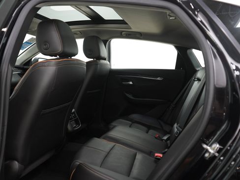 Used 2016 Chevrolet Impala LTZ w/ Enhanced Convenience Package FWD image 16