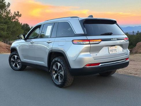 Used 2023 Jeep Grand Cherokee 4WD 4xe image 5