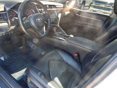 Used 2020 Toyota Camry XSE image 12