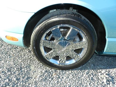 Used 2002 Ford Thunderbird Deluxe image 21