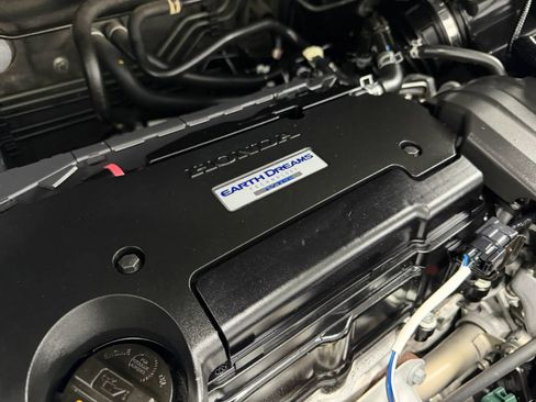 Used 2016 Honda CR-V EX image 30